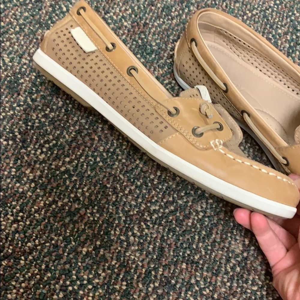 Brand new Sperry 7.5 shoes